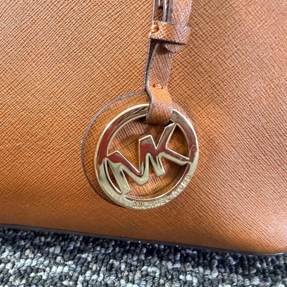 Michael Kors Jet Set Tote Womens Handbag Purse Brown Saffiano Gold Accents - Picture 2 of 15